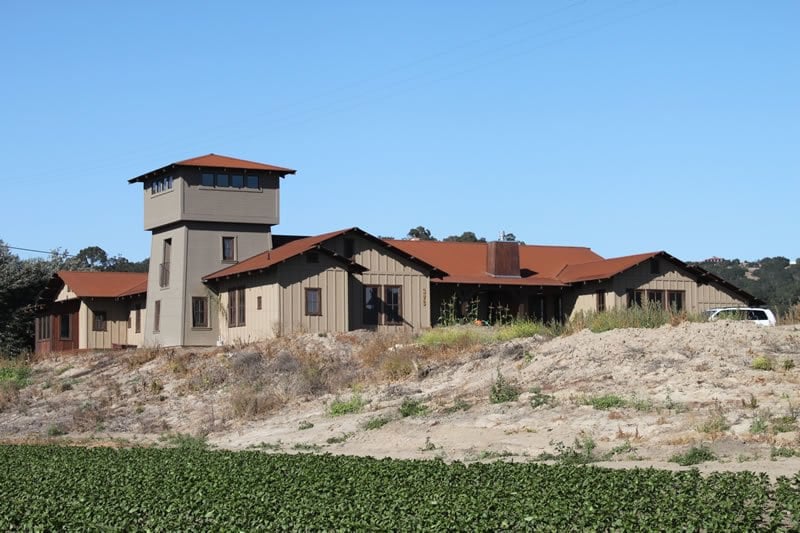 Corten vs Bare Steel: Which is Better for My Rusted Roof?